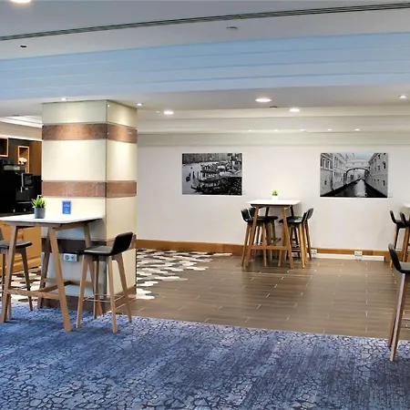 Hilton Paris Charles De Gaulle Airport 4* Roissy-en-France