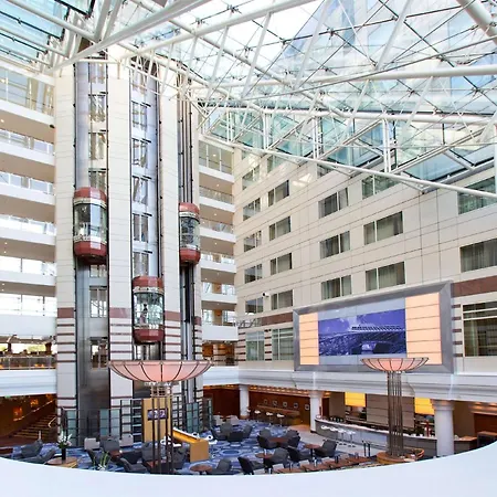 Hotel Hilton Paris Charles De Gaulle Airport 4*